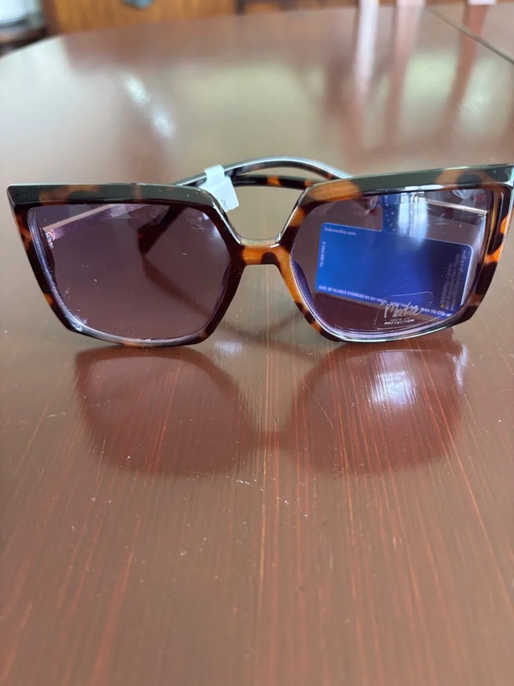 Mackie 100% UV protection Square/round tortoise shell,gold arms,pink lens - Picture 12 of 12